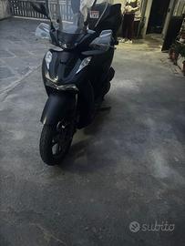 Honda SH 125 SPORT