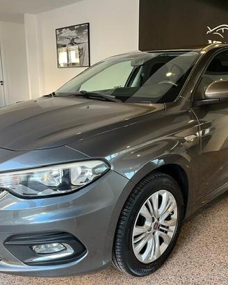 Fiat Tipo 1.6 Mjt 4 porte Opening Edition
