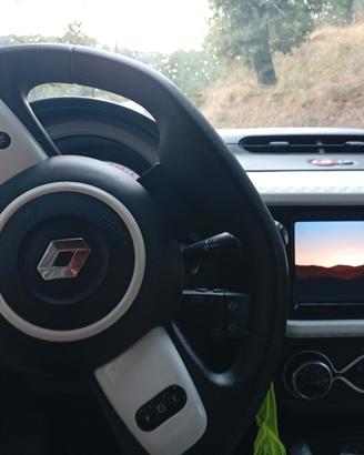 vendi Twingo elettrica 
