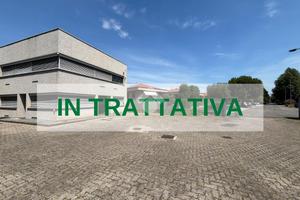 CAPANNONE A MEDA