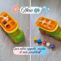 Furgoncino gioco forme colorato