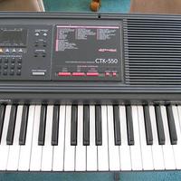 Pianola tastiera CASIO CTK-550 + supporto