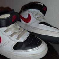 Scarpe Nike bambino numero 26