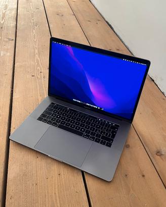 MacBook Pro 15” Retina (2018)