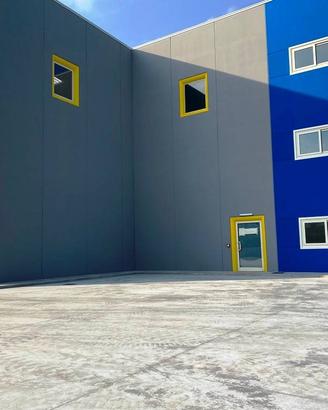 Immobile di 800 m² con 2 locali a Casoria