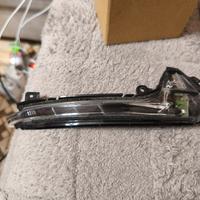 indicatore direzione specchietto destro AUDI A6 C7