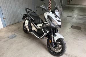 Honda Xadv 750