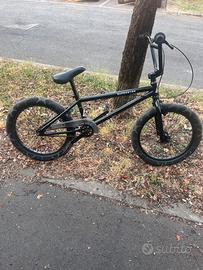 BMX Superstar Newton freestyle