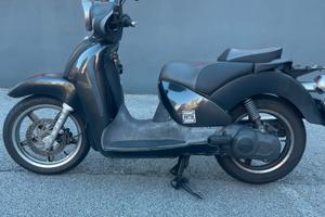 Scarabeo 200 cc Aprilia