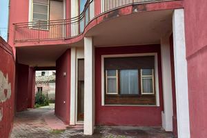 Casa indipendente con depandance e ampio giardino