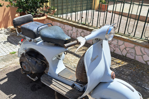 Vespa vnb5 conservata FMI targa oro