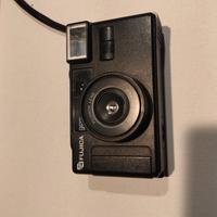 fujica  macchina fotografica analogica