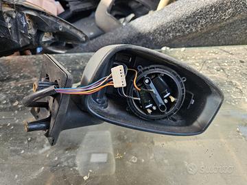 specchietto dx lancia musa. fiat idea