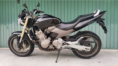 HORNET 2005 Honda - 600cc.