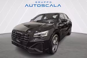 Audi Q2 35 TDI S tronic Identity Black