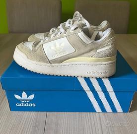 Adidas forum bold