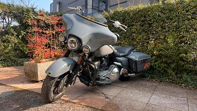 Electra Glide 2004