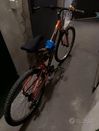 Bicicletta Mountain bike cambio Shimano buone cond