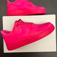 Nike WMNS Air Force 1 ’07: Fireberry / Fierce Pink