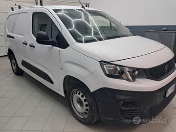 Peugeot Partner bluehdi
