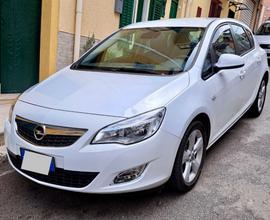 Opel astra 1.4 16v 100 cv COME NUOVA 6 mila km