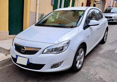 Opel astra 1.4 16v 100 cv COME NUOVA 6 mila km