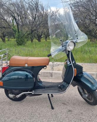 Vespa PX 150 E del '97 + 2° motore per ricambi.