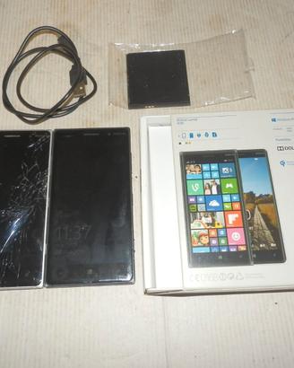 2 Nokia Lumia 830 e accessori