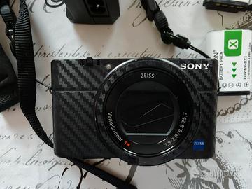 Fotocamera SONY RX 100 III con sensore da 1"