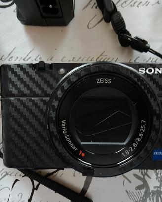 Fotocamera SONY RX 100 III con sensore da 1"