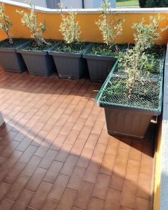 Vasi con sottovaso nuovi  50x50 h45