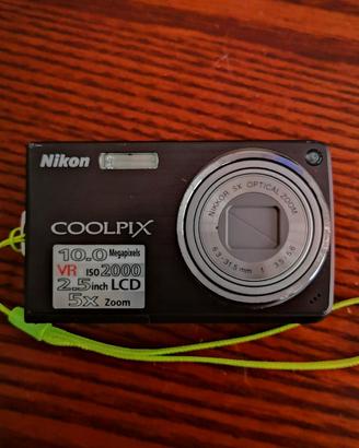 Nikon COOLPIX S550