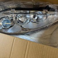 Fanale anteriore ford fiesta 2008 2012