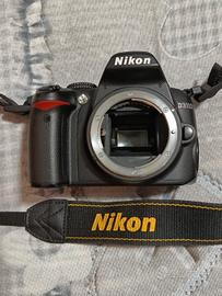 NIKON D3000