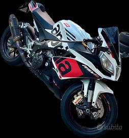 Aprilia RSV4