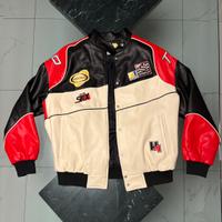 Giacca in ecopelle di Bershka, modello bomber