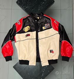 Giacca in ecopelle di Bershka, modello bomber