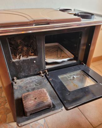 cucina stufa nordica a legna