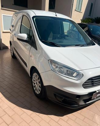Ford Transit Courier