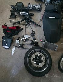 Ricambi per x max 300 2024