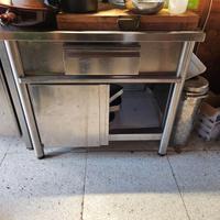 tavolino in acciaio inox per ristorazione o altro