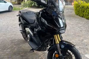 Honda XADV 750