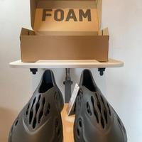 YEEZY foam Runner Rnr carbon