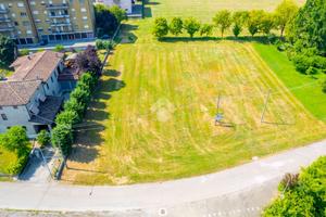 TER. RESIDENZIALE A REGGIO NELL'EMILIA