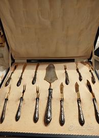 Scatola di posate vintage in argento 800