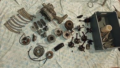 Molti ricambi pezzi vespa / ape anni 60/70/80