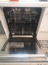 Lavastoviglie da incasso Smeg come da foto