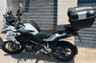 Moto Benelli trk 502x
