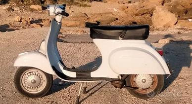 Piaggio Vespa 50 Special (V5B3) - 1975