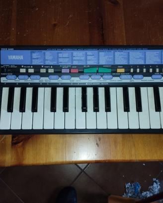 Tastiera Yamaha PSS-9 parzialmente funzionante